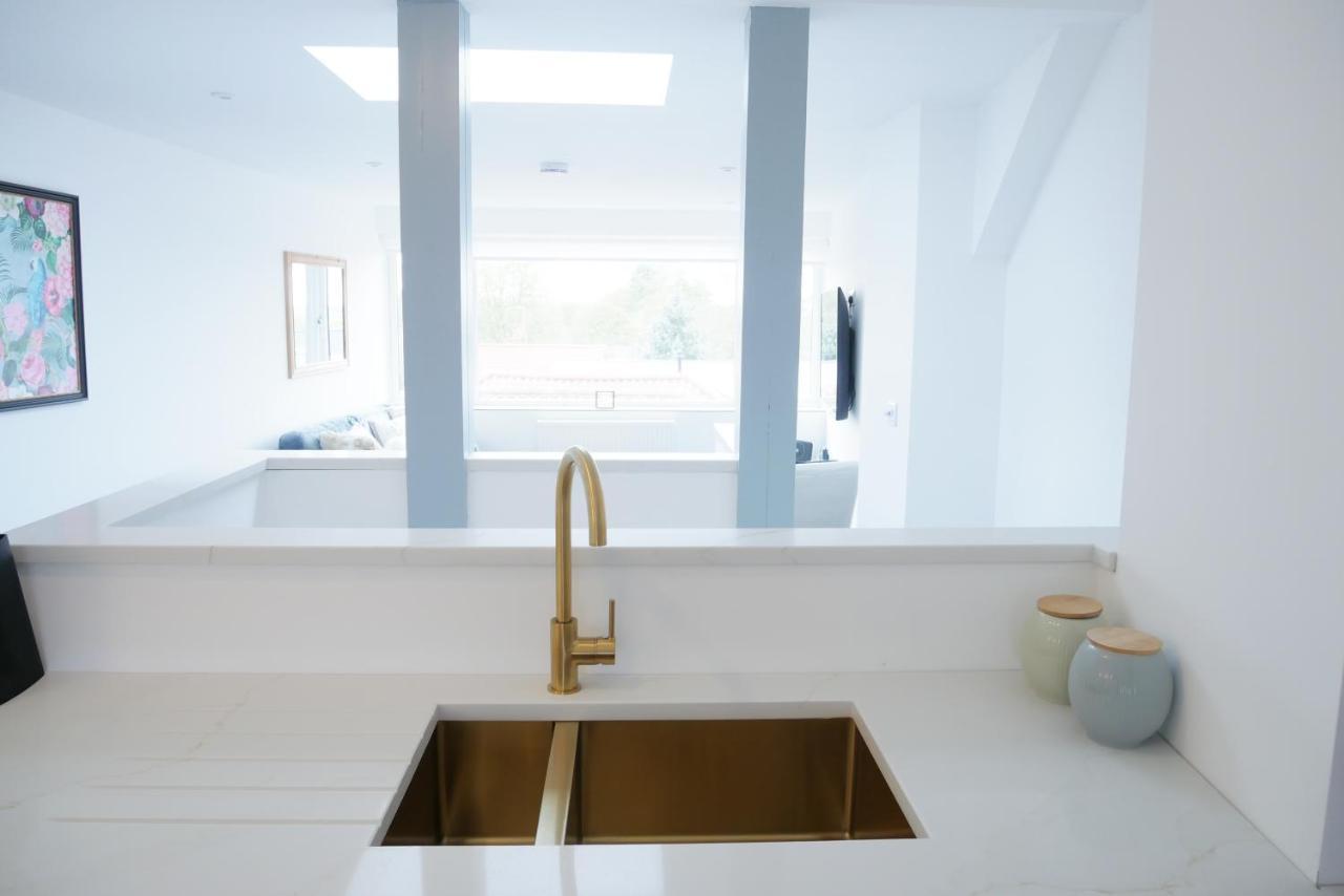 Sunset View, 2 Bedrooms In The Heart Of Holt With Parking Luaran gambar